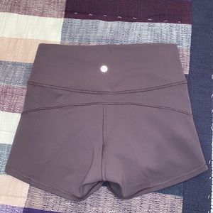 Lululemon 2.5” shorts